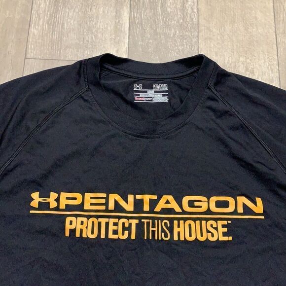 Mens‎ Under Armour Loose Fit Performance Shirt - Picture 2 of 5